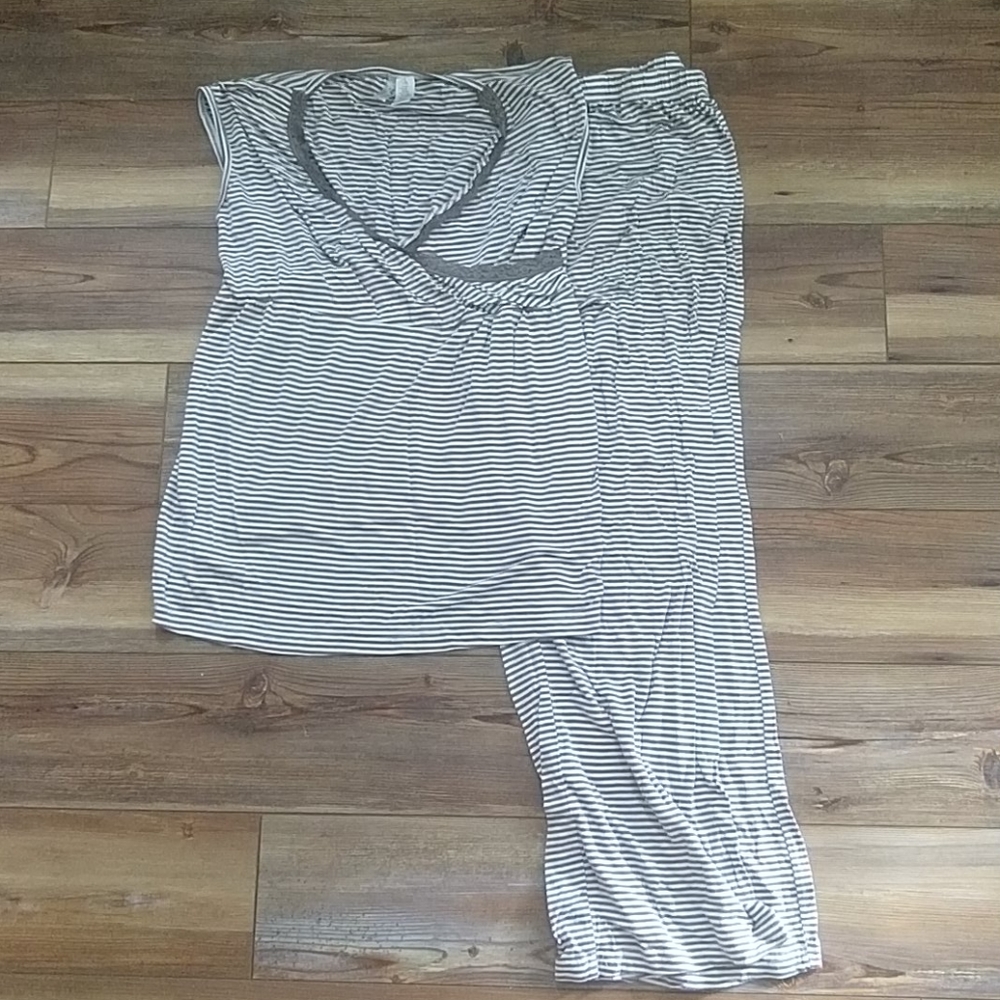Maternity & Nursing pajamas